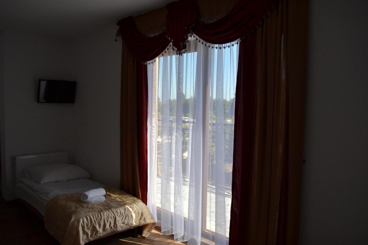 ウェバ Gosciniec Kaszebe Bed & Breakfast エクステリア 写真