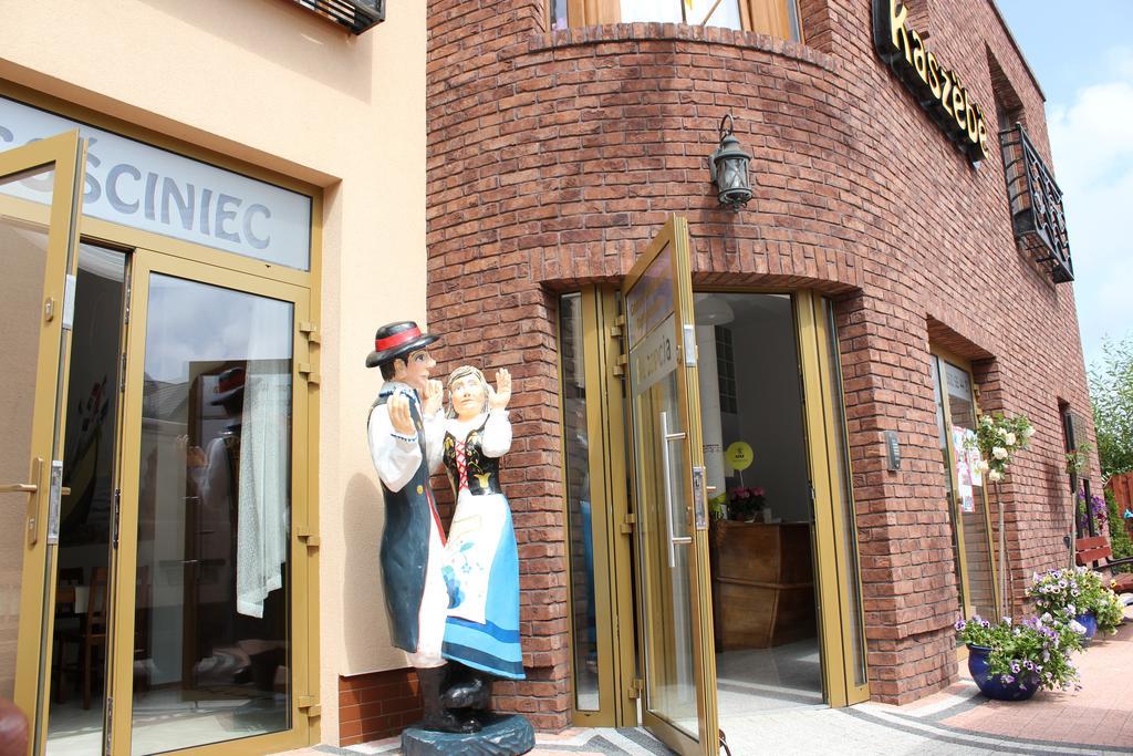 ウェバ Gosciniec Kaszebe Bed & Breakfast エクステリア 写真